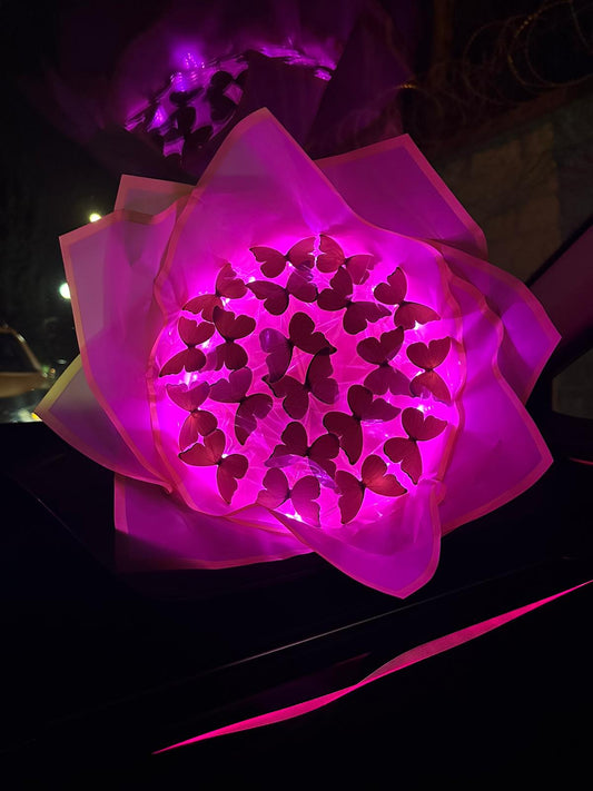 LED Işıklı Pembe Kelebek Buketi – Solmayan Yapay Çiçek Hediye