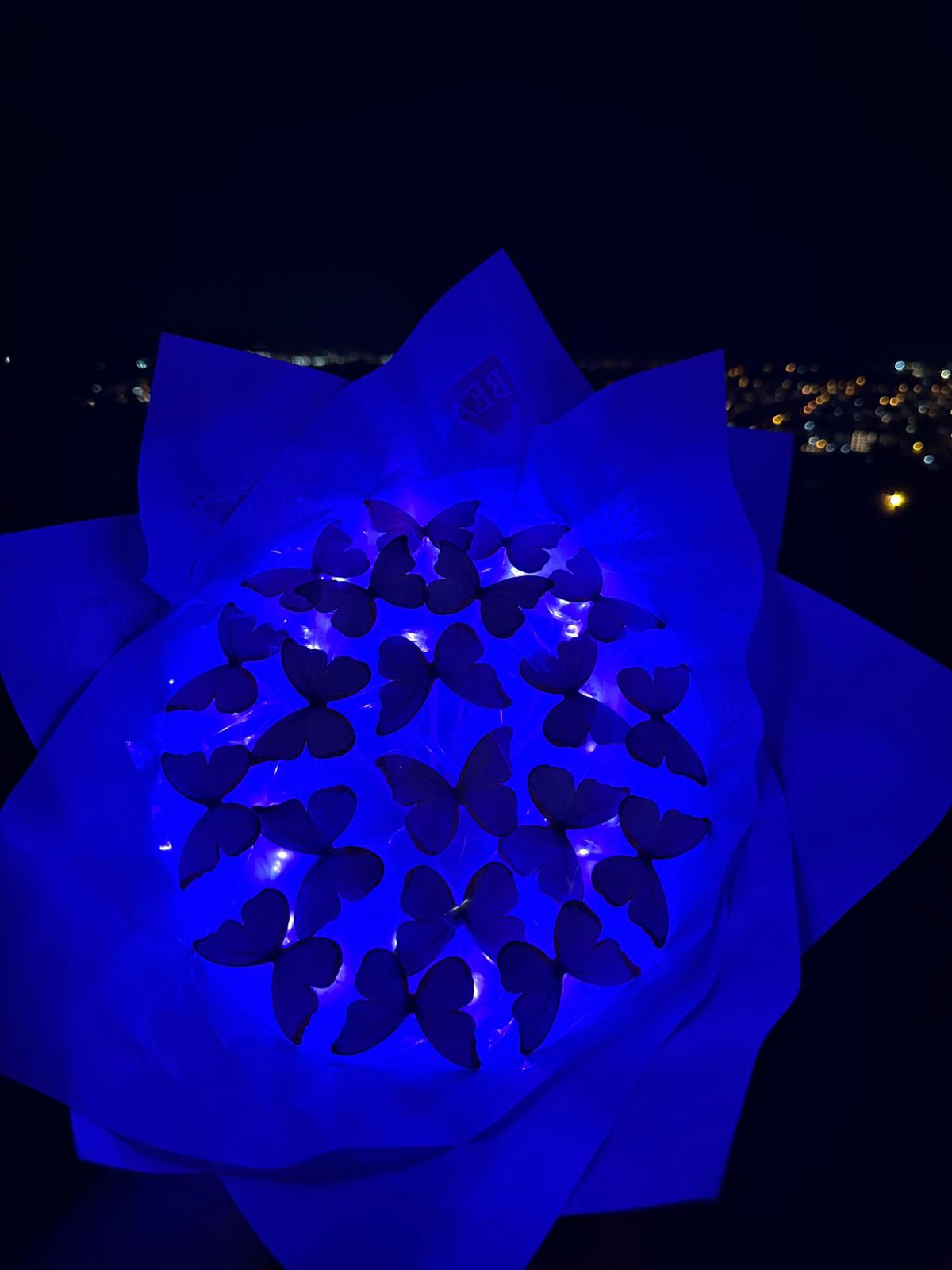 LED Işıklı Mor Kelebek Buketi – Solmayan Yapay Çiçek Hediye