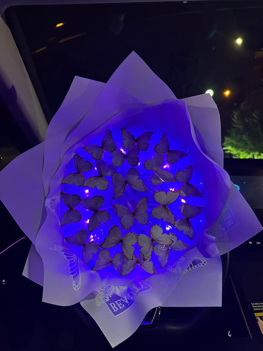 LED Işıklı Mor Kelebek Buketi – Solmayan Yapay Çiçek Hediye