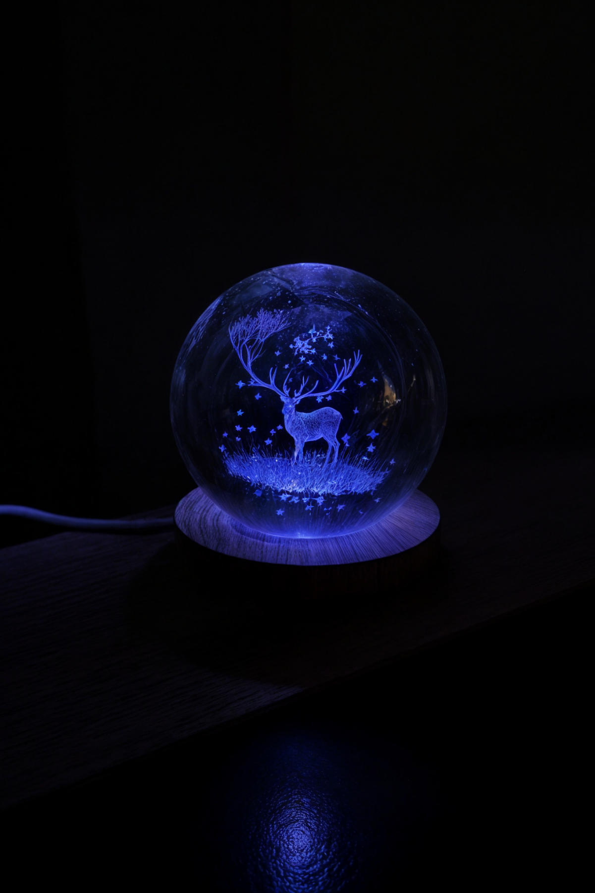 RGB Işıklı Geyikli Kar Küresi – Dekoratif Gece Lambası