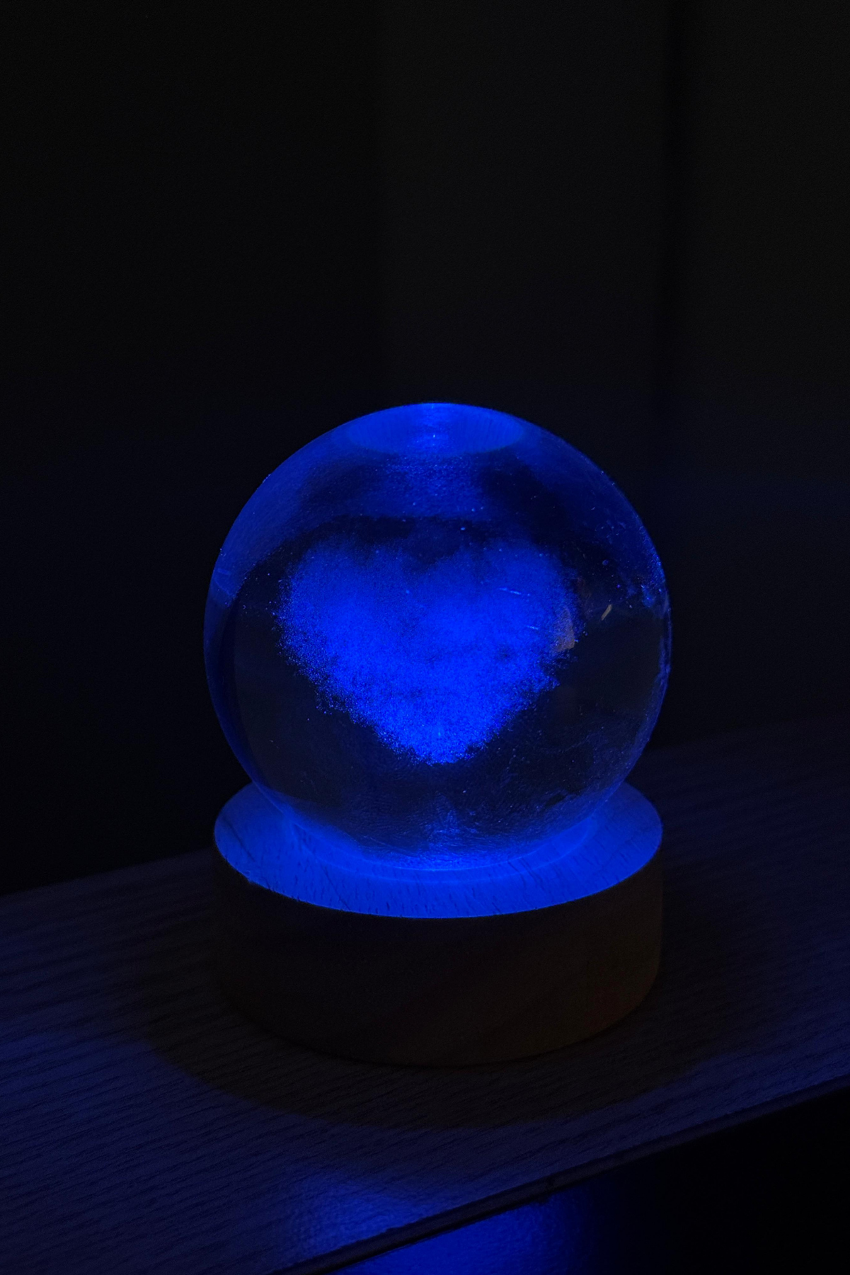 Renk Değiştiren RGB Led Işıklı Kalpli Kristal Gezegen Küre