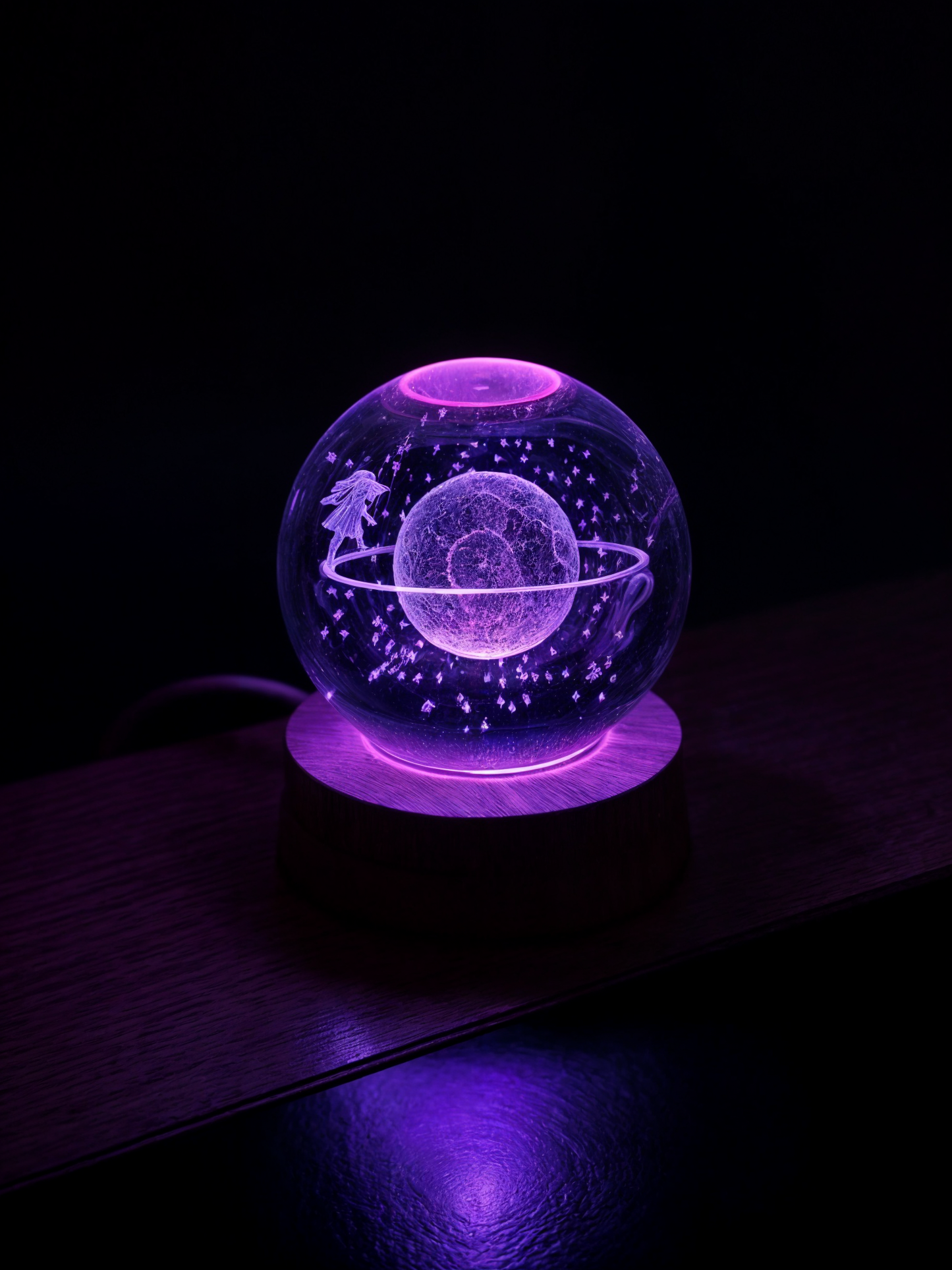 RGB Işıklı Satürn Kız Kar Küresi – Dekoratif Gece Lambası