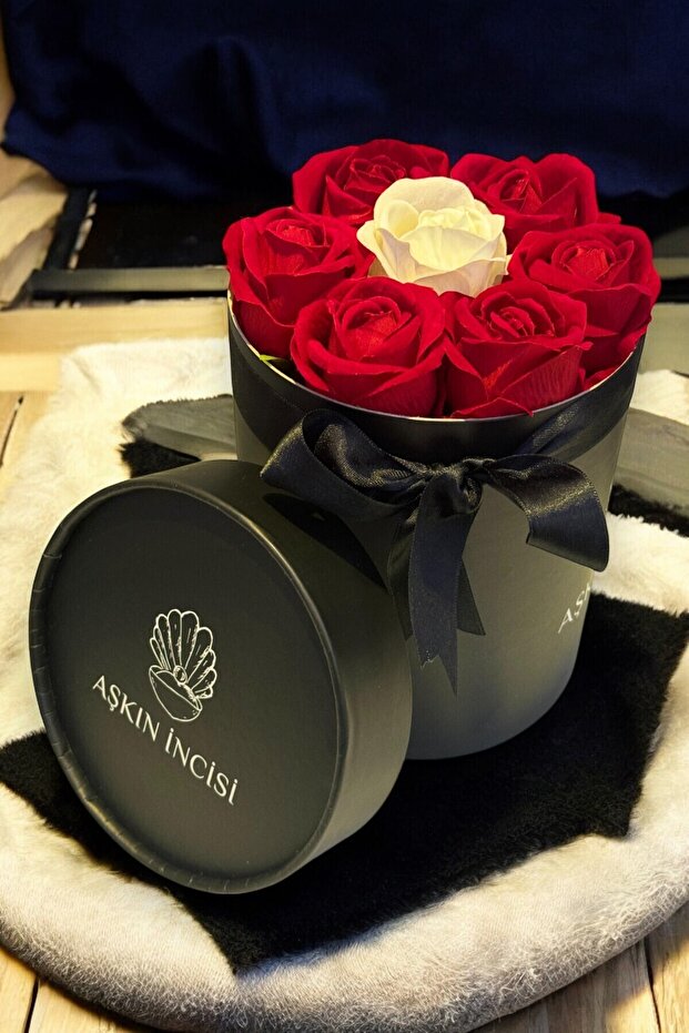 Solmayan Hediyelik Gül Kutusu